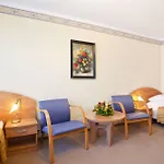Ξενοδοχείο Ikar 3*