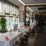 Ikar Ξενοδοχείο Πόζναν