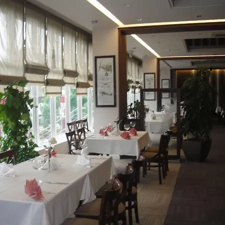 Ikar Hotel Poznaň